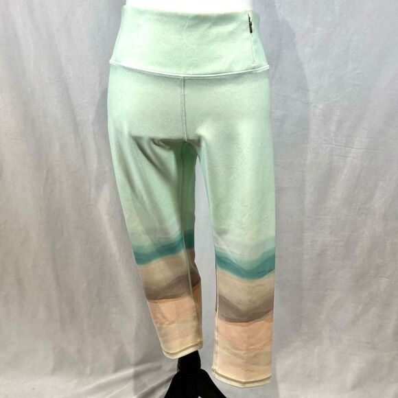 Calia by Carrie Underwood desert landscape mid rise capri active leggings size M - Picture 4 of 8